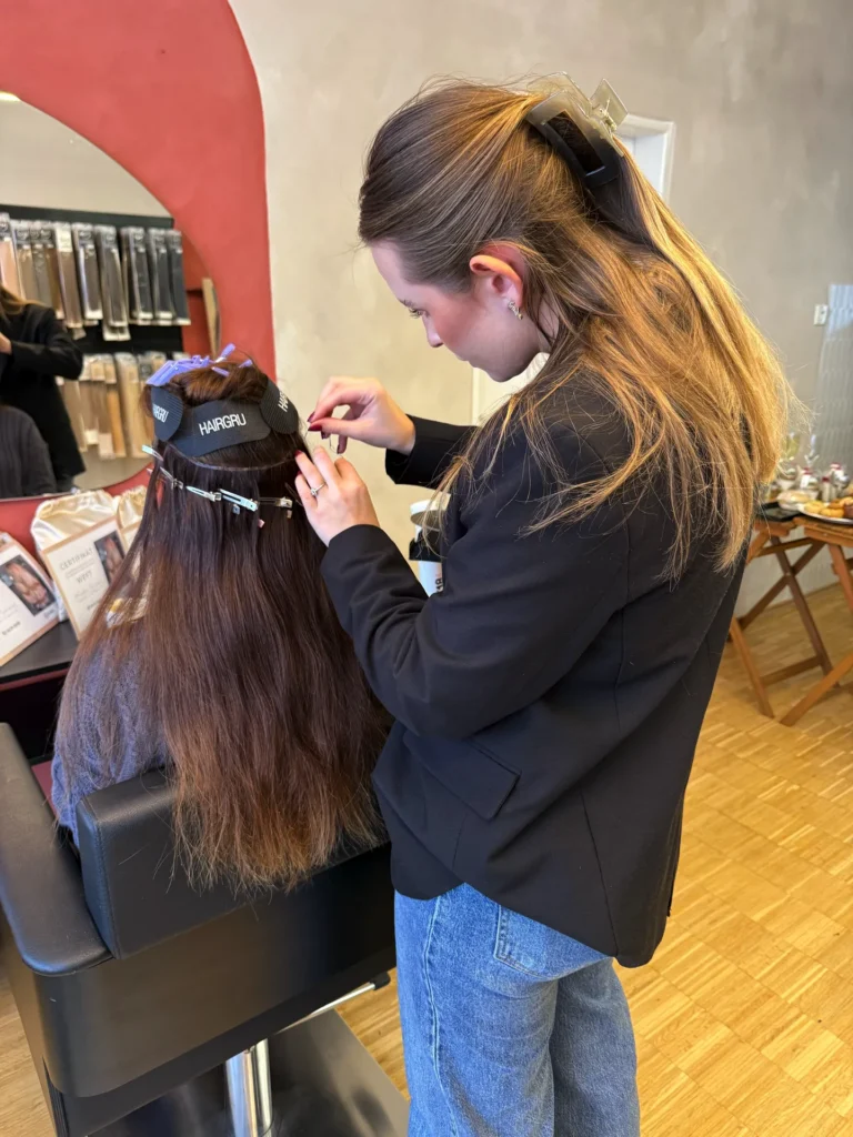 Salon Grubr - Prodlužování a zahušťování vlasů metodou WEFT